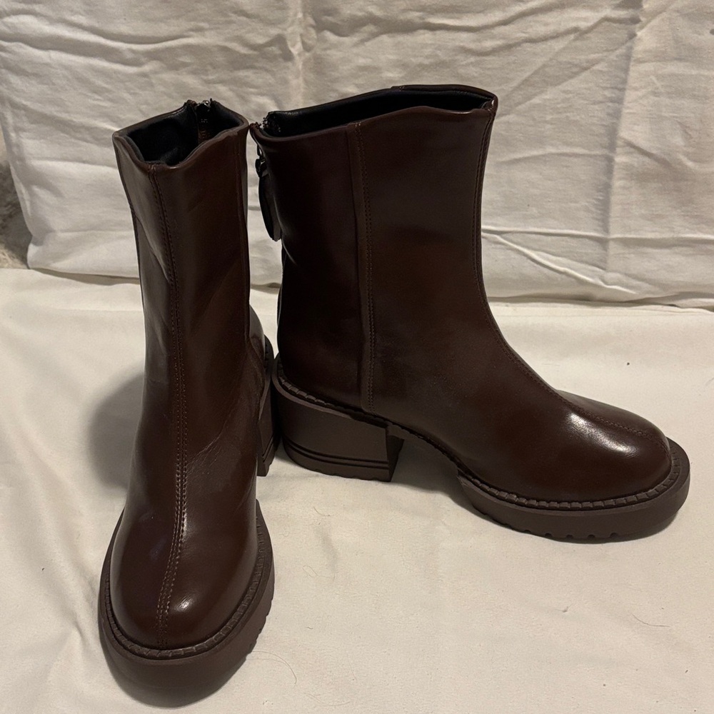 SHEIN Dark Brown Heeled Boots